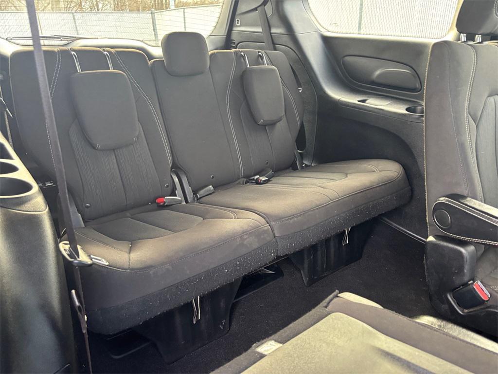 used 2020 Chrysler Pacifica car, priced at $18,364