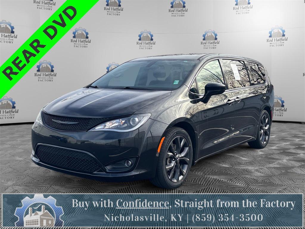 used 2020 Chrysler Pacifica car, priced at $18,364