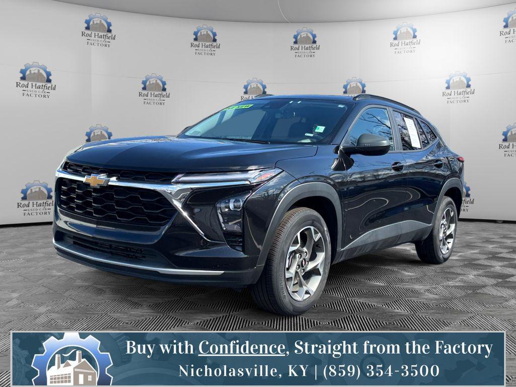 used 2025 Chevrolet Trax car, priced at $20,041