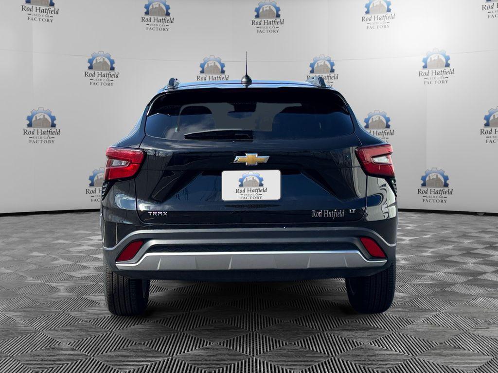 used 2025 Chevrolet Trax car, priced at $20,041