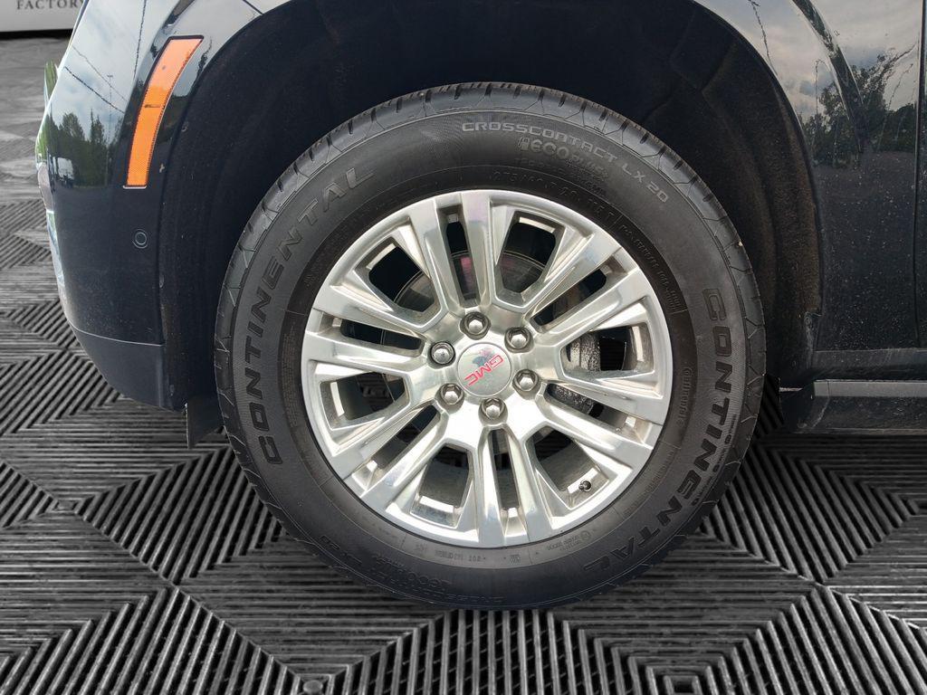 used 2025 GMC Yukon XL car, priced at $77,990