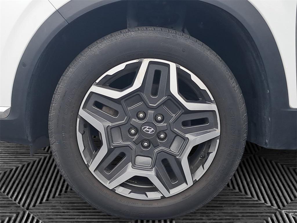 used 2023 Hyundai Santa Fe car, priced at $24,819