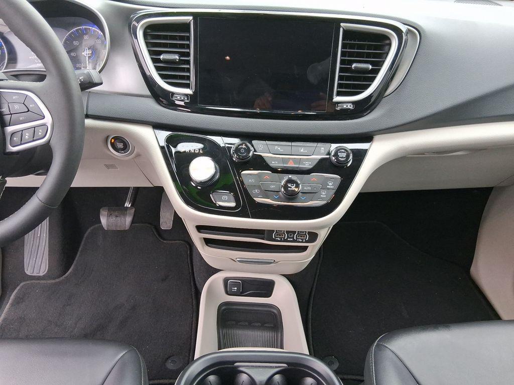 used 2023 Chrysler Pacifica car, priced at $28,456
