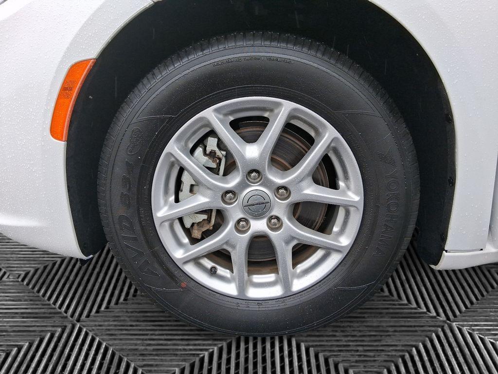 used 2023 Chrysler Pacifica car, priced at $28,456