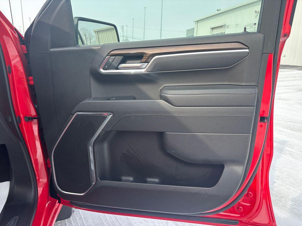 used 2025 Chevrolet Silverado 1500 car, priced at $42,990