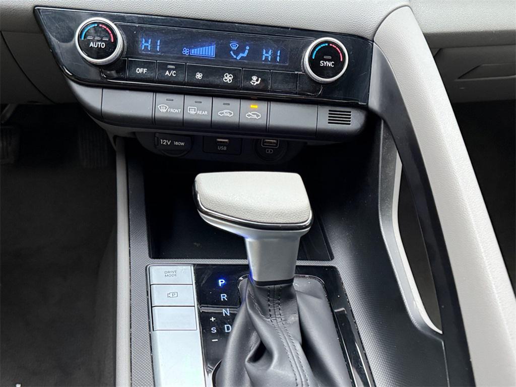 used 2023 Hyundai Elantra car, priced at $18,924