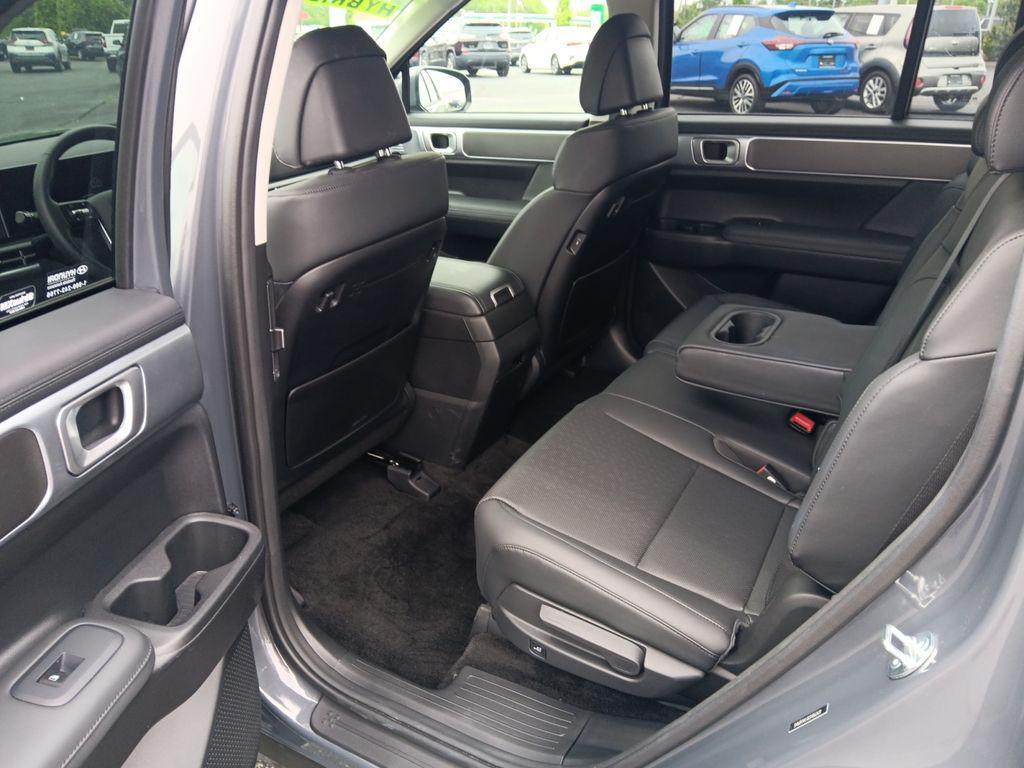 used 2025 Hyundai Santa Fe car, priced at $33,500