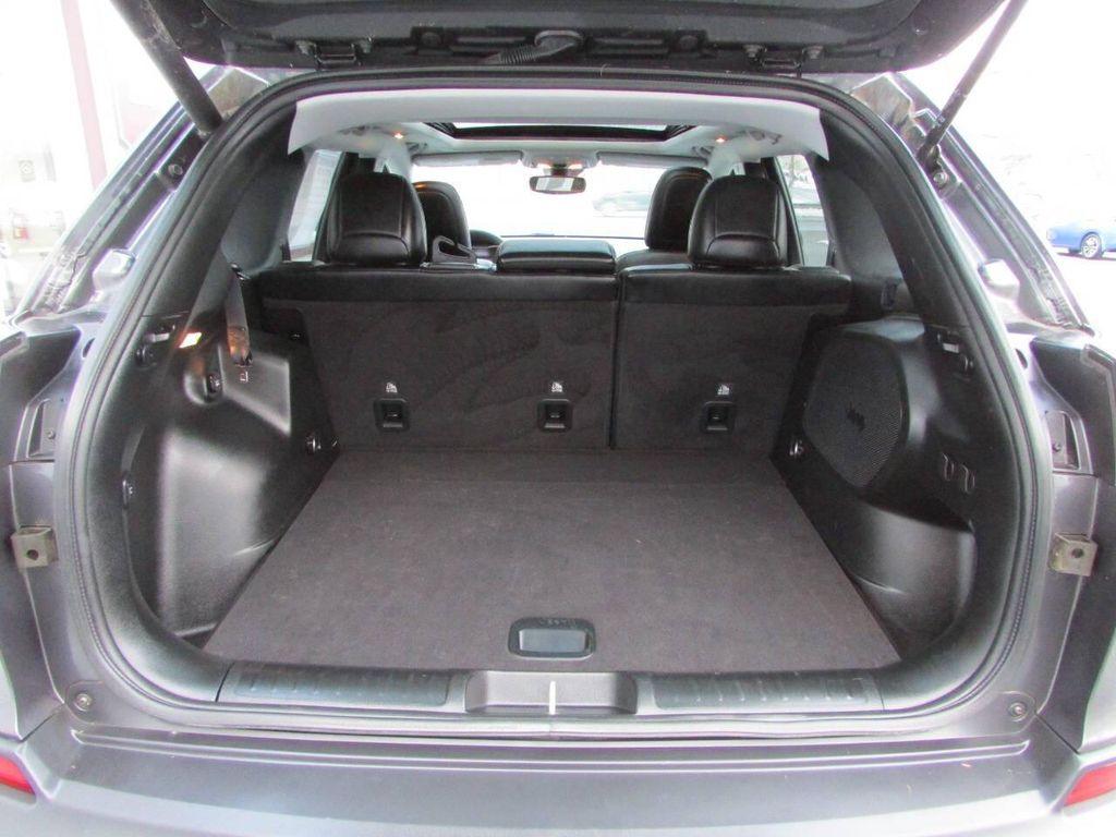 used 2022 Jeep Cherokee car, priced at $22,990