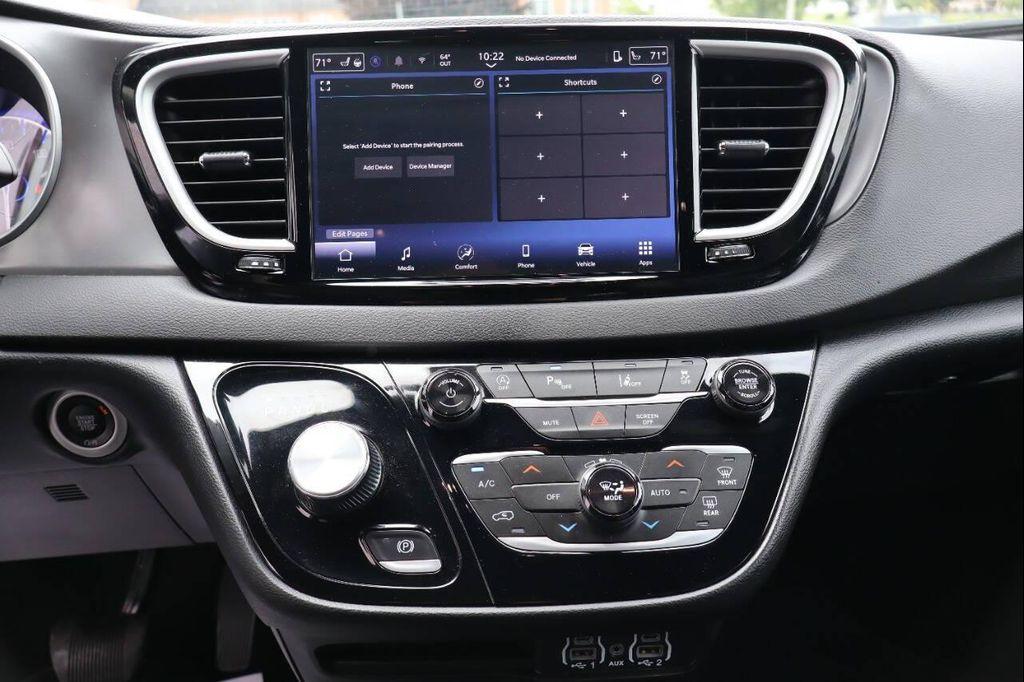 used 2025 Chrysler Pacifica car, priced at $29,990