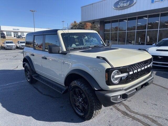new 2025 Ford Bronco car, priced at $50,820