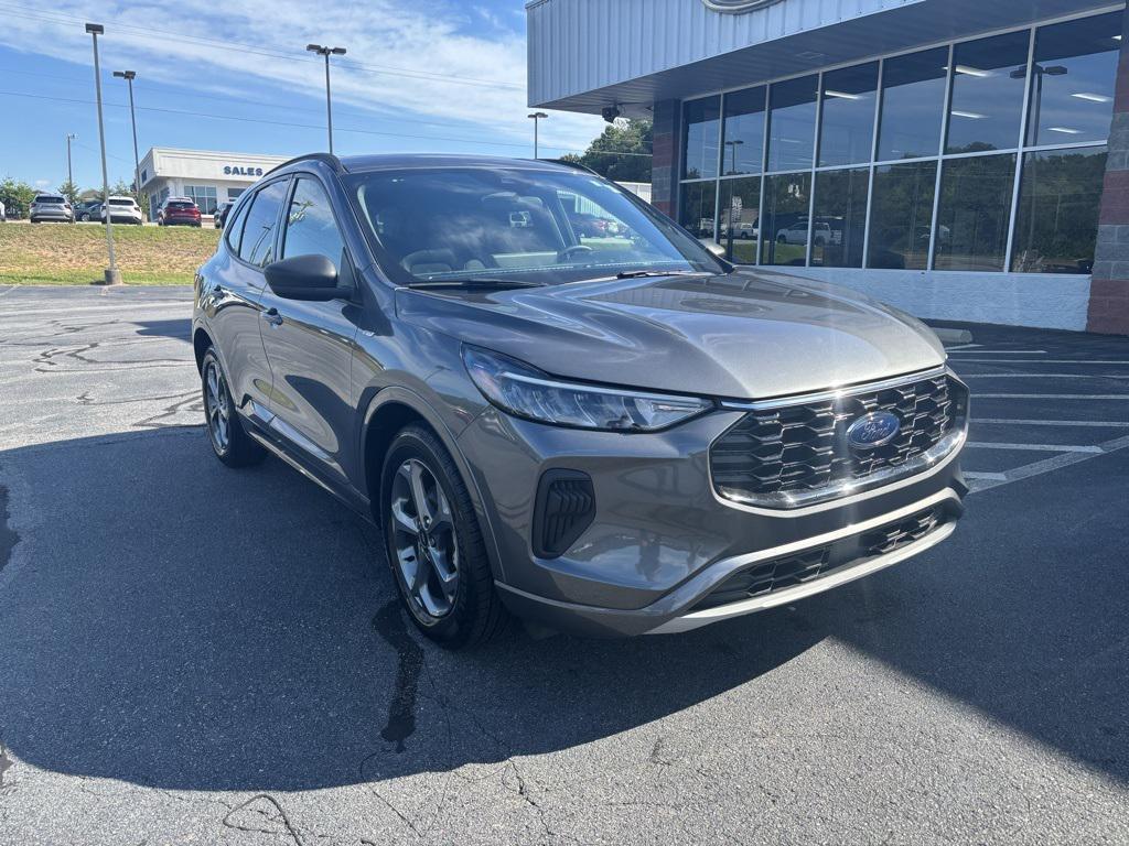 used 2023 Ford Escape car, priced at $22,605