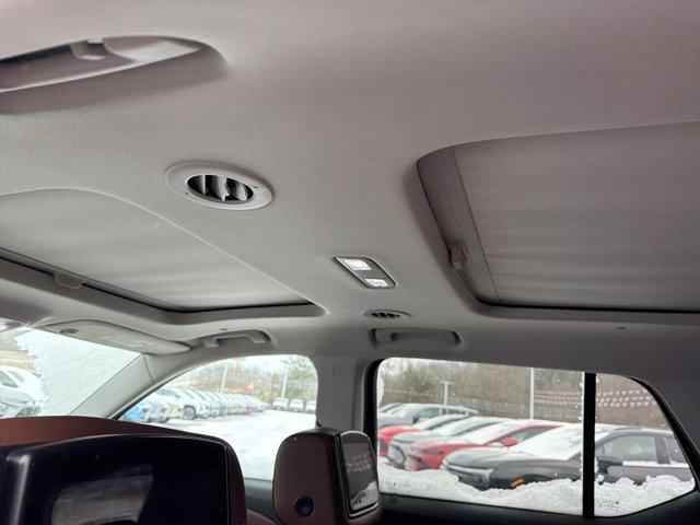 used 2021 Chevrolet Traverse car, priced at $27,973