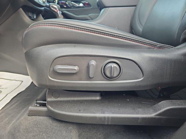 used 2023 Chevrolet Traverse car, priced at $34,453