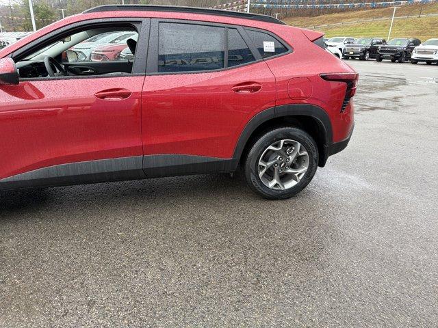 new 2026 Chevrolet Trax car, priced at $25,098