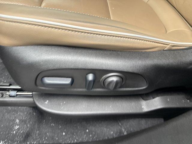 used 2023 Chevrolet Traverse car, priced at $39,720