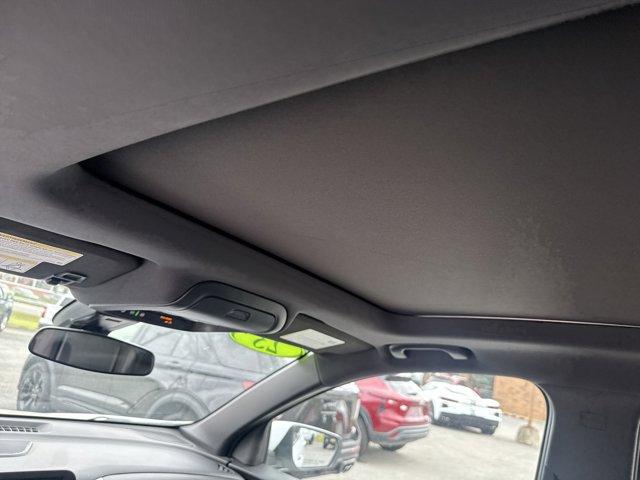 used 2023 Chevrolet Equinox car, priced at $22,200