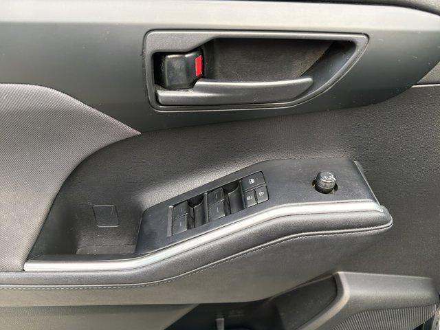 used 2020 Toyota Highlander car, priced at $24,509