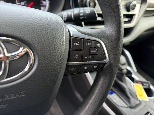 used 2020 Toyota Highlander car, priced at $24,509