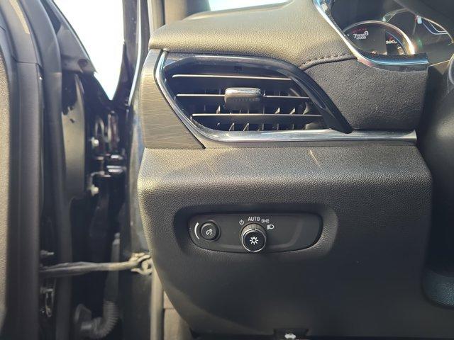 used 2023 Chevrolet Traverse car, priced at $36,307