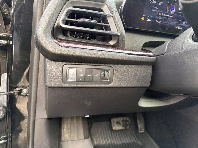 used 2025 Chevrolet Traverse car, priced at $43,870