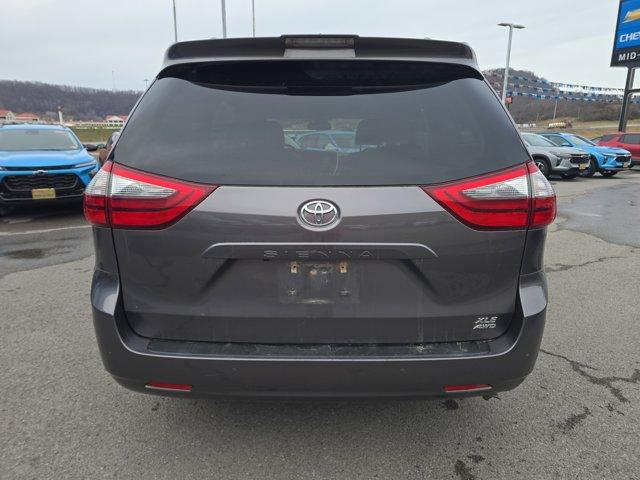used 2020 Toyota Sienna car, priced at $31,271