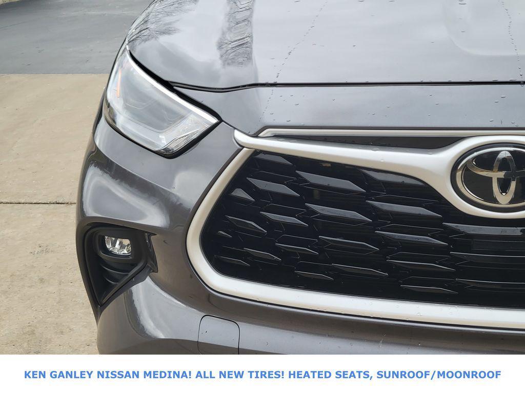 used 2023 Toyota Highlander car, priced at $31,710