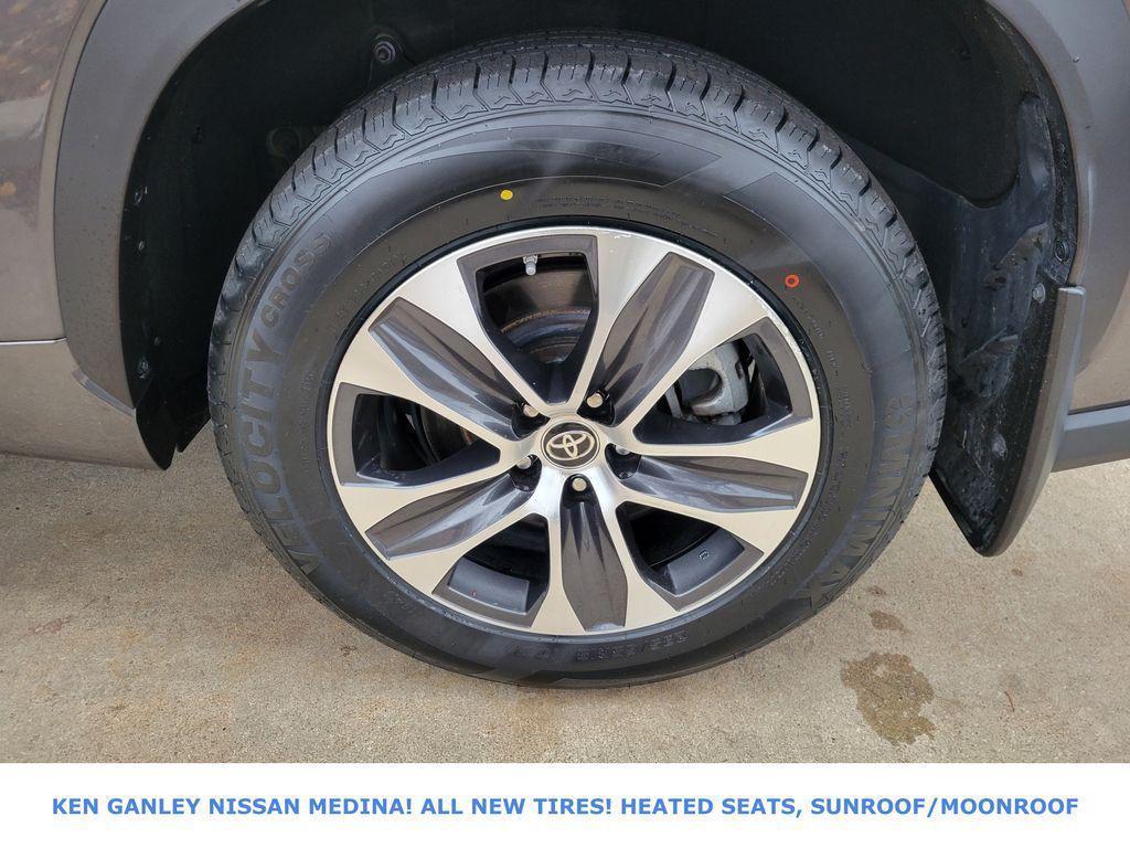 used 2023 Toyota Highlander car, priced at $31,710