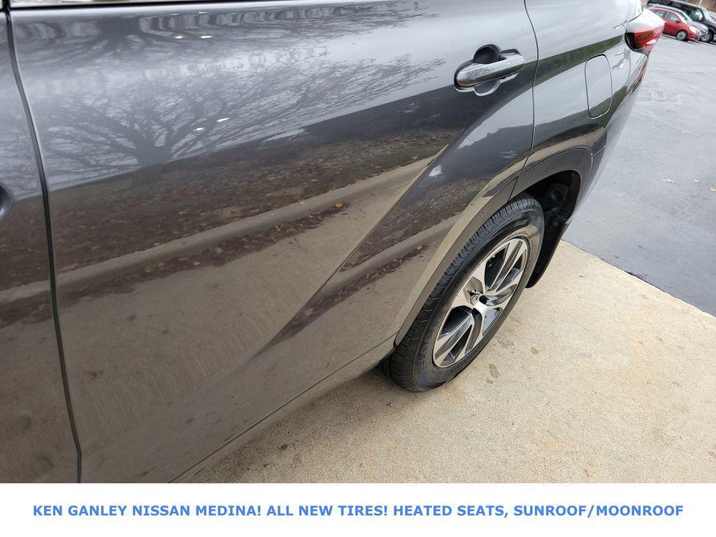 used 2023 Toyota Highlander car, priced at $31,710
