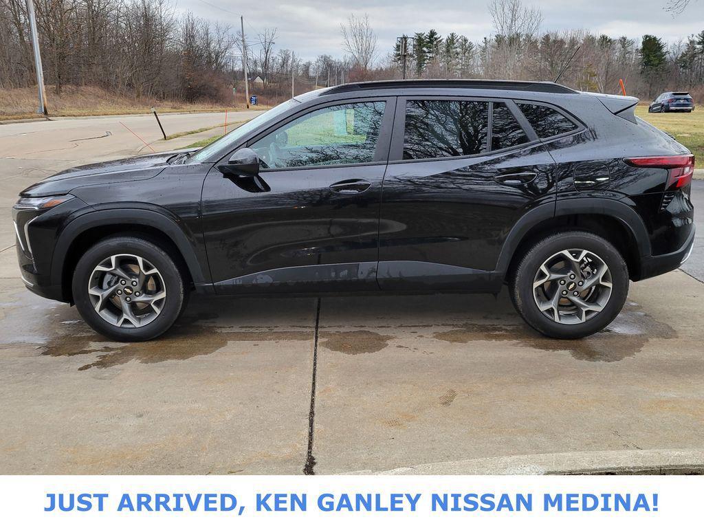 used 2025 Chevrolet Trax car, priced at $20,553