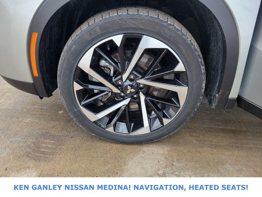 used 2024 Mitsubishi Outlander car, priced at $19,991