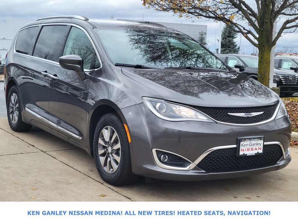 used 2019 Chrysler Pacifica car, priced at $11,491
