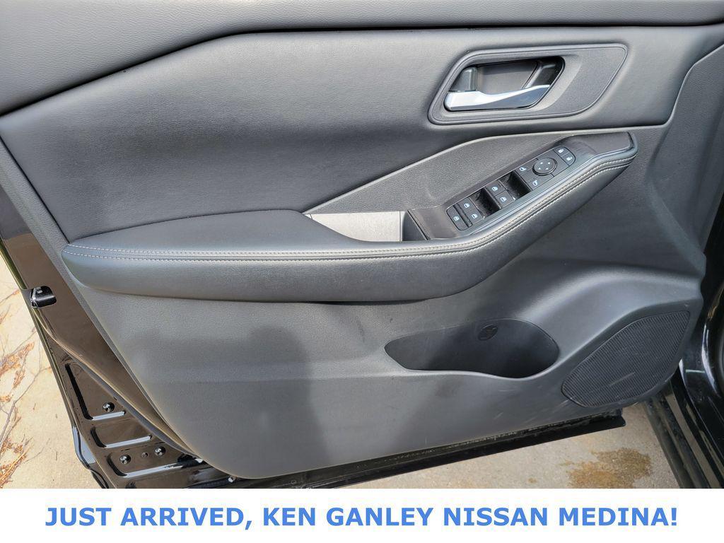 used 2025 Nissan Rogue car, priced at $22,724