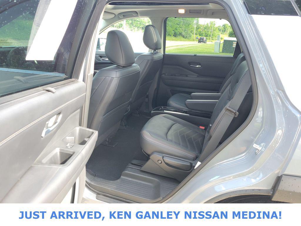 used 2023 Nissan Pathfinder car, priced at $38,439
