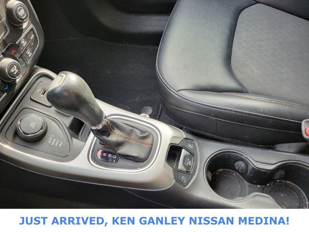 used 2019 Jeep Compass car, priced at $11,996