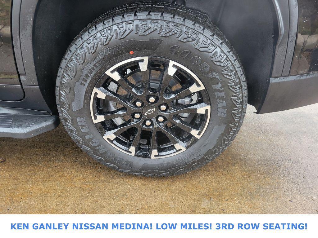 used 2026 Chevrolet Traverse car, priced at $49,659