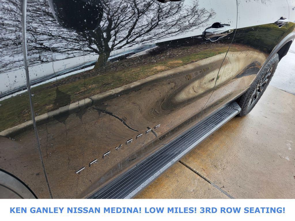 used 2026 Chevrolet Traverse car, priced at $49,659