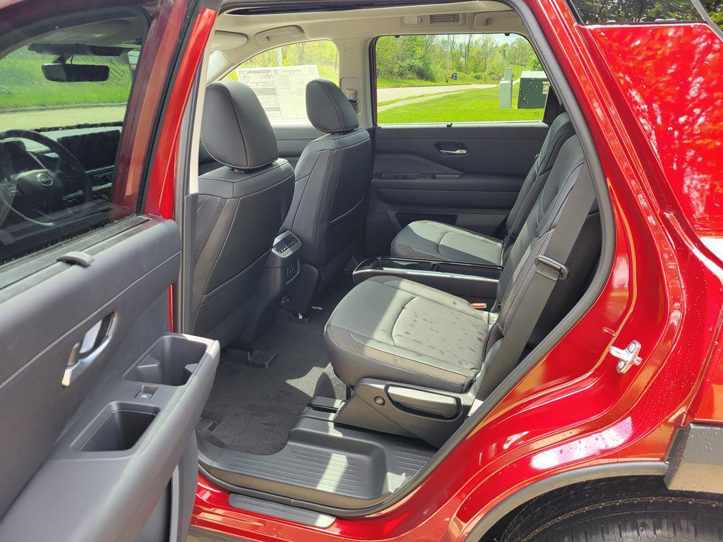 new 2026 Nissan Pathfinder car, priced at $44,990
