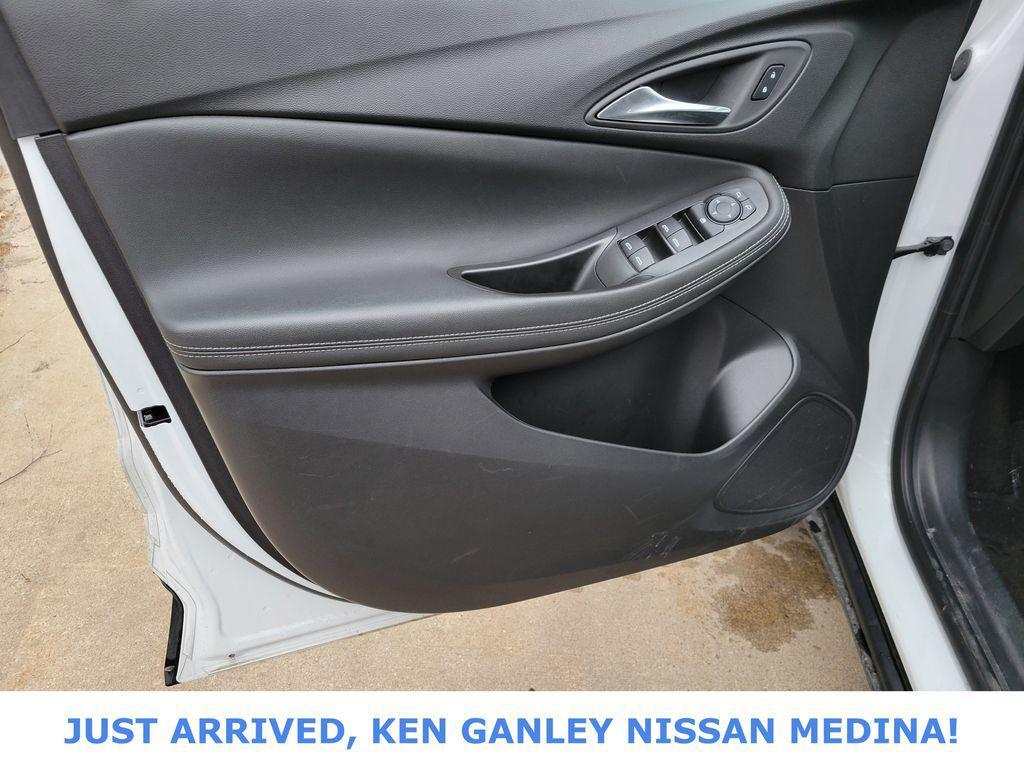 used 2025 Buick Encore GX car, priced at $21,491