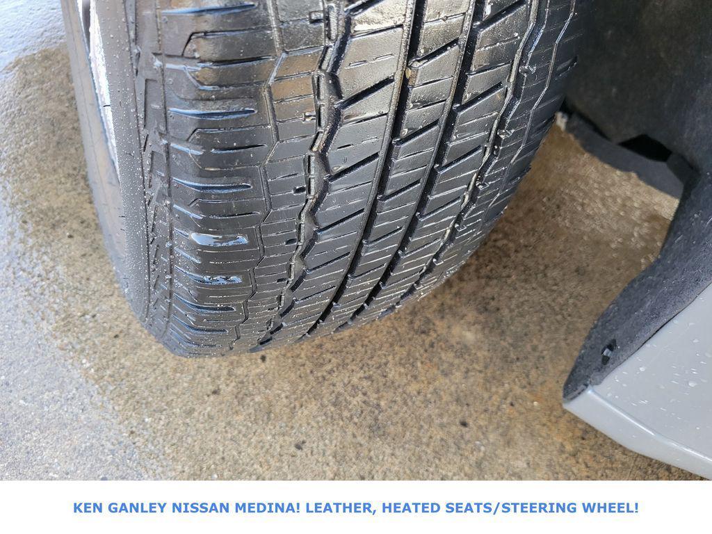 used 2023 Chrysler Pacifica Hybrid car, priced at $21,791