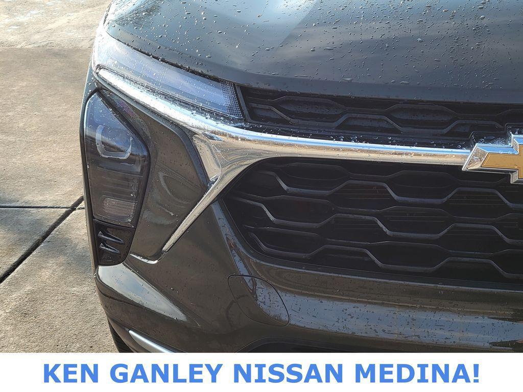 used 2024 Chevrolet Trax car, priced at $18,491