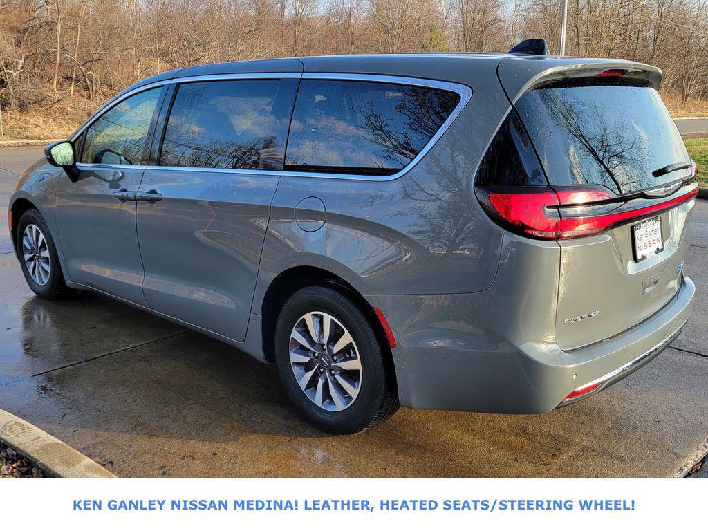 used 2023 Chrysler Pacifica Hybrid car, priced at $21,441