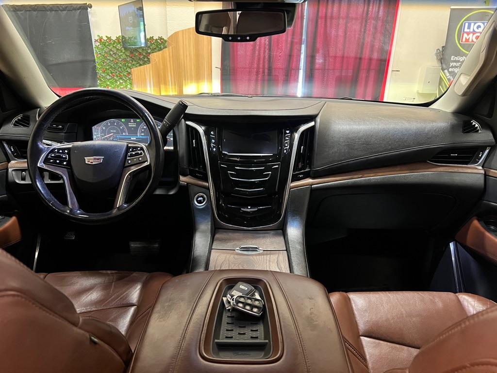 used 2015 Cadillac Escalade ESV car, priced at $18,888