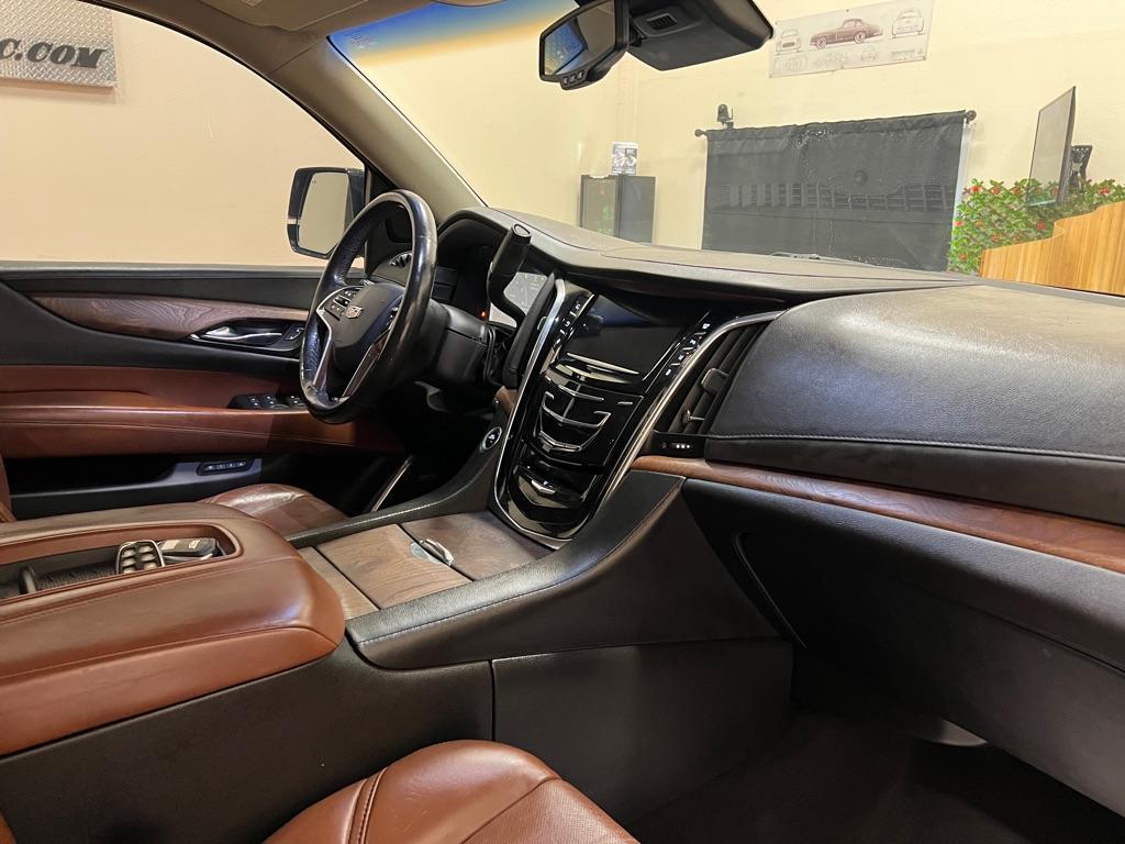 used 2015 Cadillac Escalade ESV car, priced at $18,888