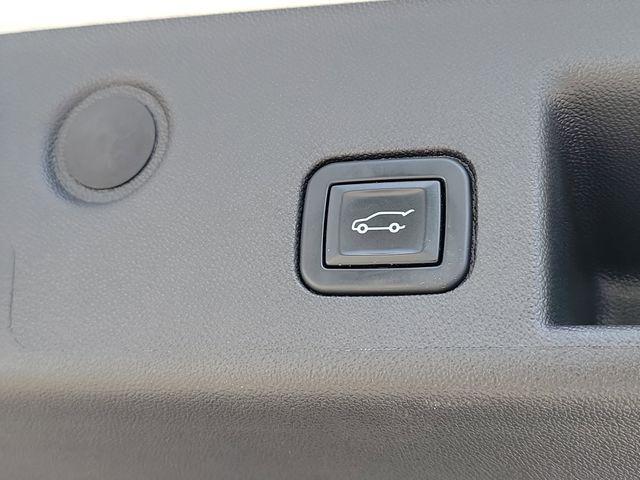used 2022 Chevrolet Equinox car, priced at $21,588