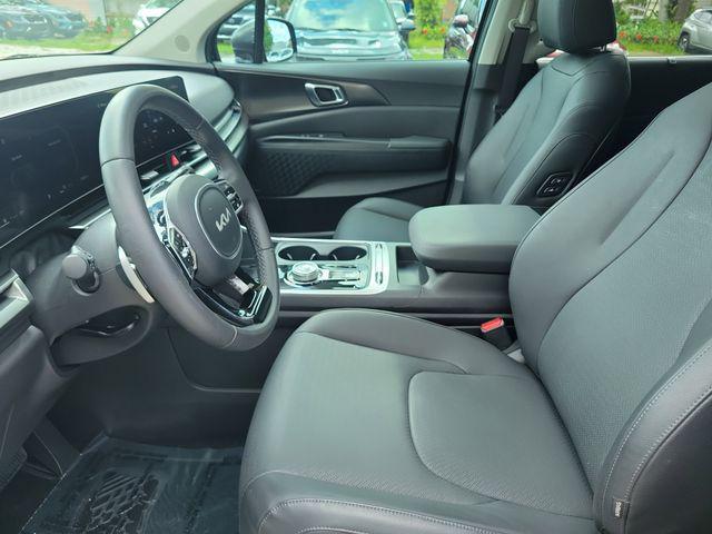 used 2025 Kia Carnival Hybrid car, priced at $48,795
