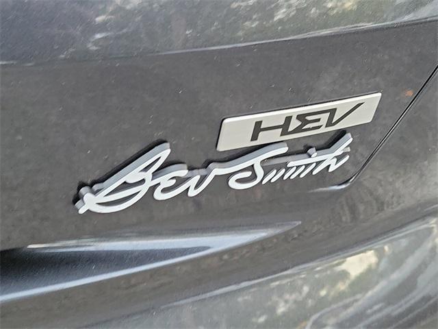 used 2023 Kia Sorento Hybrid car, priced at $30,115