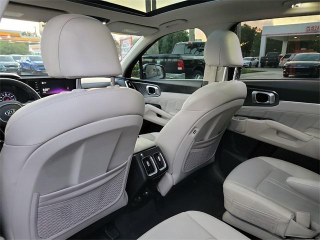 used 2021 Kia Sorento car, priced at $21,585