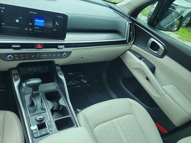 used 2024 Kia Sorento car, priced at $31,588