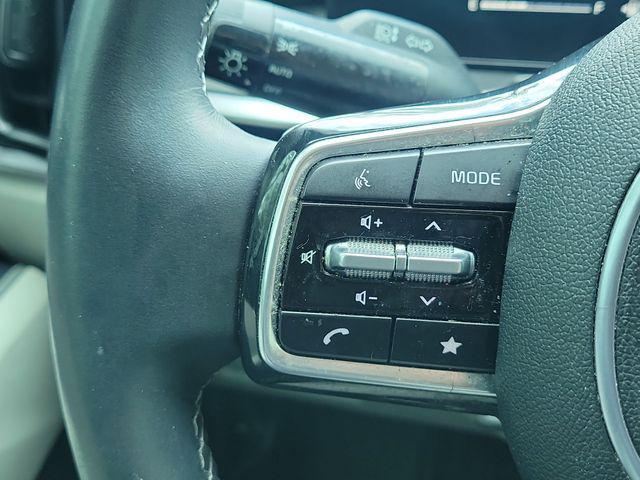 used 2024 Kia Sorento car, priced at $31,588