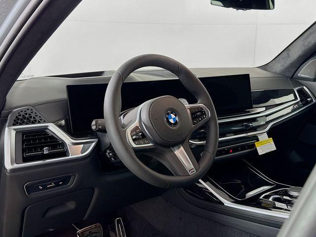 new 2026 BMW X7 car, priced at $102,035